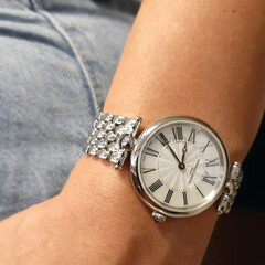 Часы женские Frederique Constant FC-200MPW2AR6B Art Deco Round