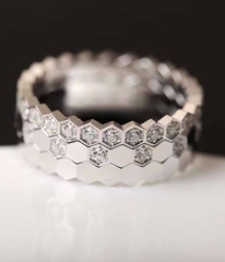 Кольцо CHAUMET white VGOLD