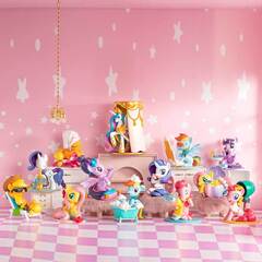 Случайная фигурка POP MART Sweet Bean My Little Pony