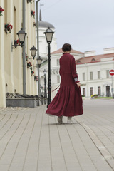 Уля. Платье льняное с вышивкой по низу и кулиской на спинке PL-422649