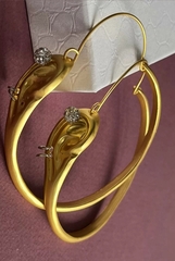 sergi-kongo-ears-v-stile-schiaparell