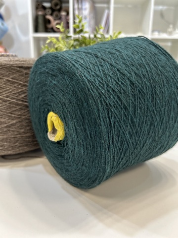 Як 50% с мериносом 50% YAK BABY BROWN 550 изумрудный