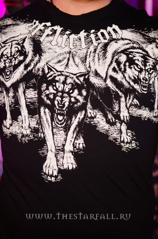 Affliction | Футболка мужская Wolves Tee Ten Year Anniversary A11898 принт спереди