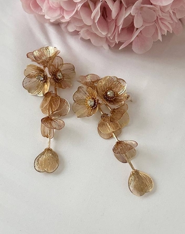 Серьги ZARA длинные с подвесками ЦВЕТЫ