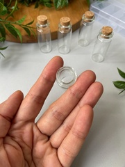 Баночки-бутылочки для хранения, прозрачные, в контейнере, 2,1*5 см, набор 5 шт.