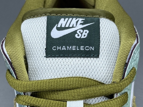 Alexis Sablone x Nike SB Dunk Low 
