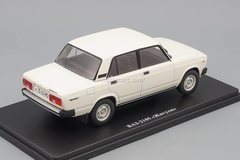 VAZ-2105 Zhiguli Lada white 1:24 Legendary Soviet cars Hachette #57