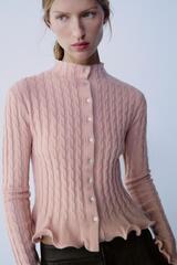 ZARA КАРДИГАН ИЗ ТРИКОТАЖА КОСИЧКОЙ С ВОЛАНАМИ, СВЕТЛО-РОЗОВЫЙ