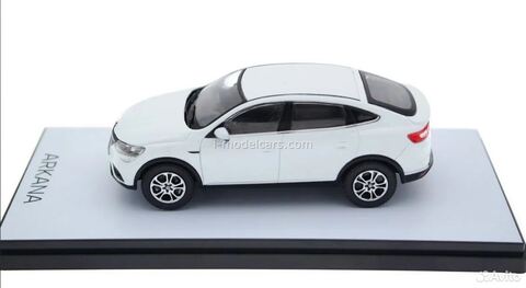Renault Arkana glacier white IXO 1:43