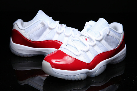 Air Jordan 11 Low 'Varsity Red' 