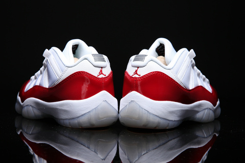 Air Jordan 11 Low 'Varsity Red' 