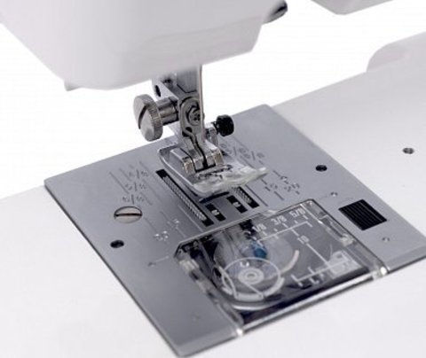 Швейная машина Janome Decor Excel 5024