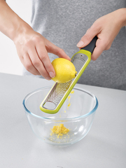 Терка для цедры с очистителем лезвия handi-zest  зеленая
