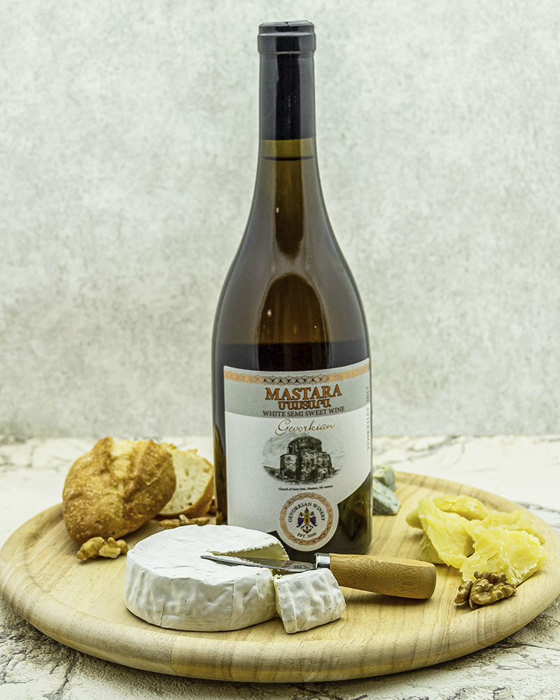 Вино Gevorkian Winery Мастара Белое Полусладкое 2017 г.у. 12,0% 0,75 л