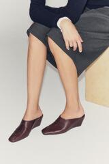 ZARA КОЖАНЫЕ МЮЛИ НА ТАНКЕТКЕ, КОРИЧНЕВЫЙ