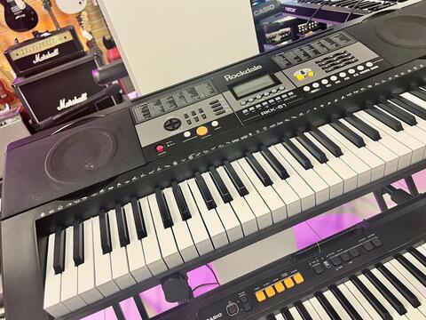 СИНТЗАТОР ROCKDALE  RKK-61