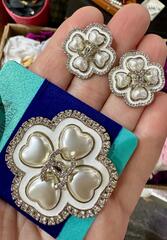 sergi-krest-style-by-chanel-belyj-perlamutr