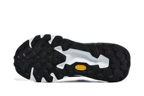 New Balance Fresh Foam X Hierro V9 'Black/White' 