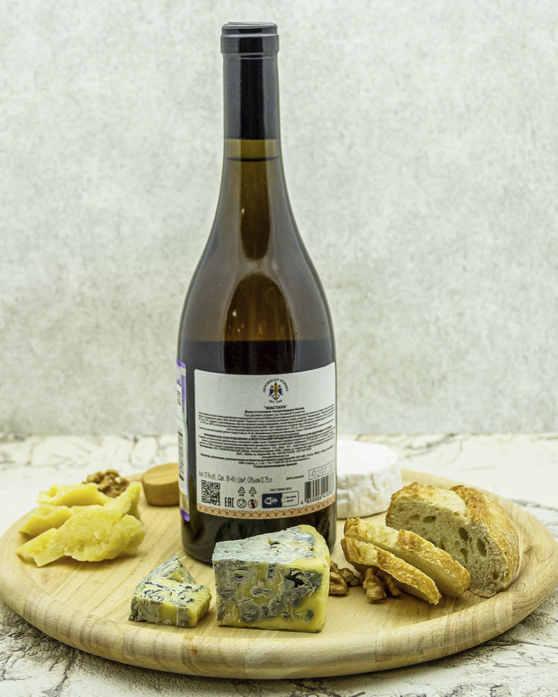Вино Gevorkian Winery Мастара Белое Полусладкое 2017 г.у. 12,0% 0,75 л