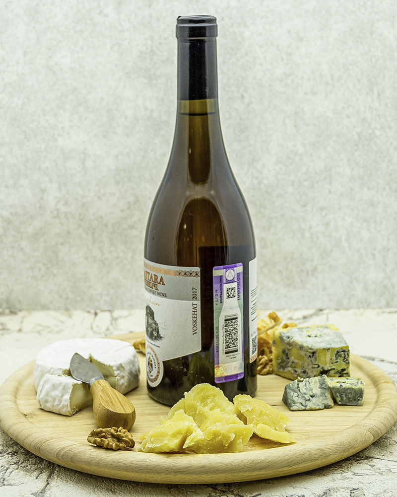 Вино Gevorkian Winery Мастара Белое Полусладкое 2017 г.у. 12,0% 0,75 л