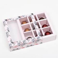 Коробка для 9 конфет с обечайкой "Фламинго" с окном 13,8 х 13,8 х 3,8 см