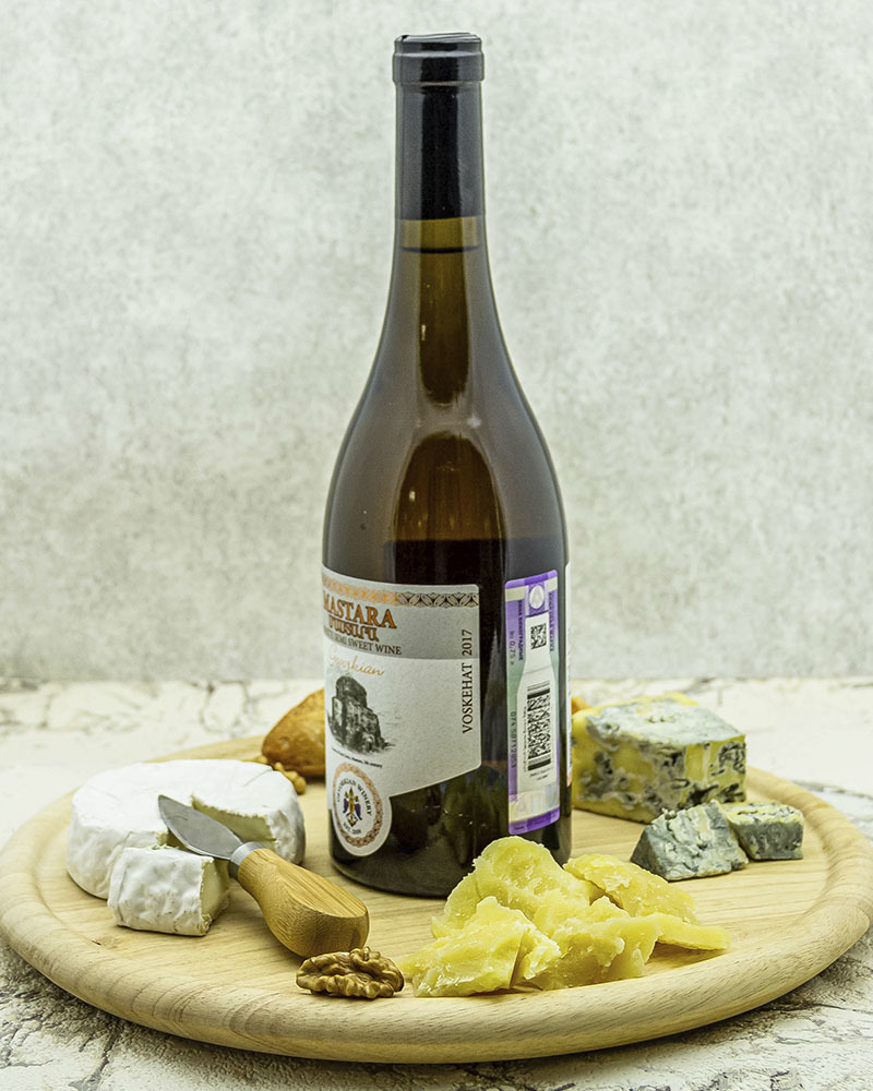 Вино Gevorkian Winery Мастара Белое Полусладкое 2017 г.у. 12,0% 0,75 л