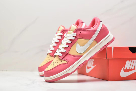 Nike Dunk Low GS 'Strawberry Peach' 