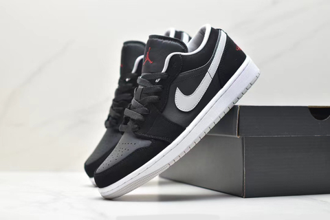 Air Jordan 1 Low 'Black/White' 