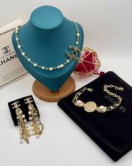 Серьги CHANEL с подвесками длинные
