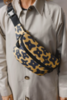 Повседневная сумка на пояс Enklepp Lamel Waist Bag black flowers-yellow - 6