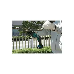 Аккумуляторная сабельная пила Makita JR103DWAE