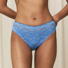 Трусы женские Triumph Amourette 300 Magic Wire Tai акция