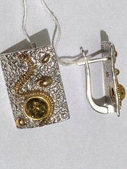 Амибия зеленый ( серьги из серебра)