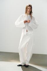 ZARA АТЛАСНЫЕ БРЮКИ-КАРГО, БЕЛЫЙ
