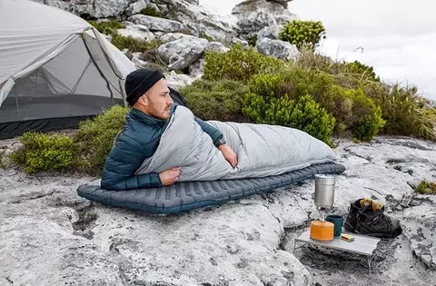 Надувной туристический коврик Naturehike R3.5 M