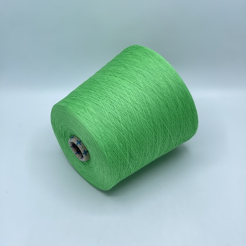 Бобинная пряжа,Cotton combed, 1693м. 100%Хлопок, Светло-зеленый(761), 39100