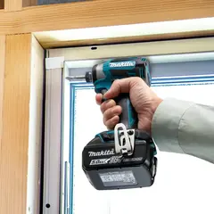 Аккумуляторный ударный шуруповёрт Makita DTD173RTJ