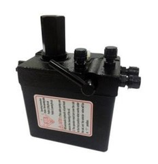 Ручной насос подъема кабины на MAN TGL   Оригинальный номер MAN - 81417236133