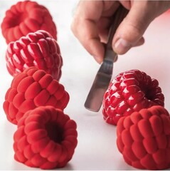 Силиконовая форма для пирожных Малина 6 ячеек