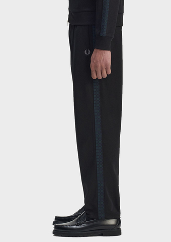 Брюки спортивные FRED PERRY