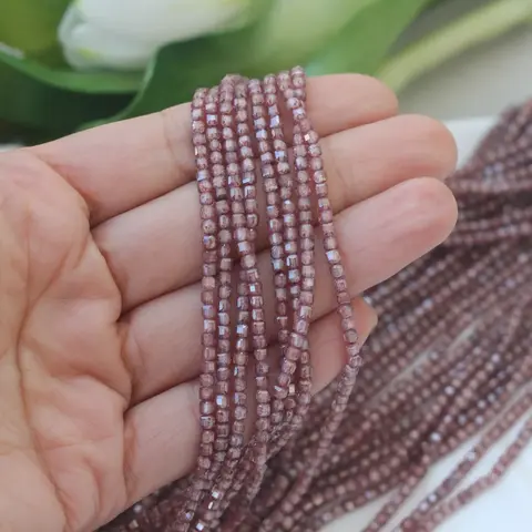 Цирконий кубический (фианит) граненый бочонок, цвет пыльная роза, 3 мм нить, К114