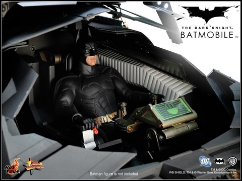 Бэтмобиль Бэтмена из фильма Бетмен Темный рыцарь Hot Toys 1/6