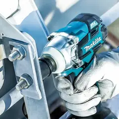 Аккумуляторный ударный гайковёрт Makita DTW285RME