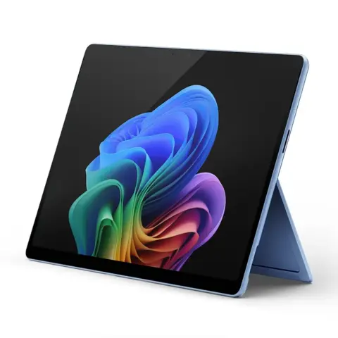 Microsoft Surface Pro 11 Copilot+ PC (LCD, Snapdragon X Plus, 16GB RAM, 512GB SSD, Wi-Fi)