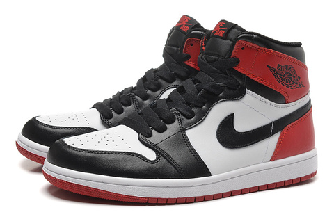 Air Jordan 1 Retro 'Black Toe' 
