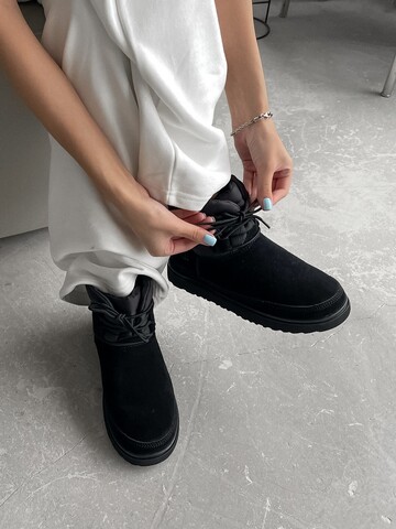 UGG Classic Mini Lace-Up Weather