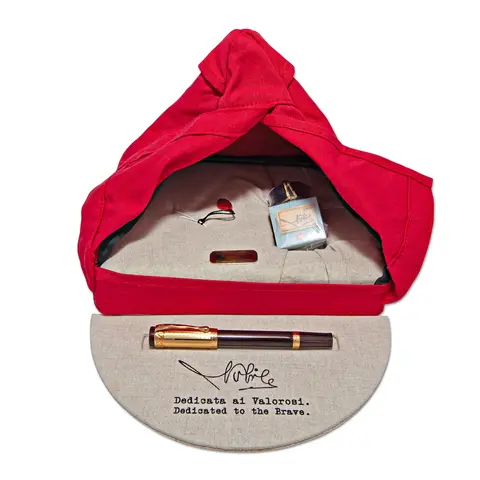 Ручка перьевая Aurora Umberto Nobile Dark-Brown & Vermeil Gold, M (AU-950M)