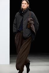 Massimo Dutti Стеганая куртка с волнистой строчкой, черный