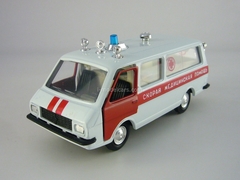 RAF-22031 Ambulance 1:43 Agat Mossar Tantal