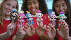 Обезьянка Fingerlings Happy Monkey
